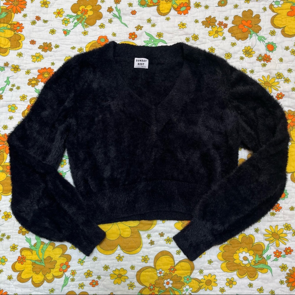 Aritzia - Sunday best sweater